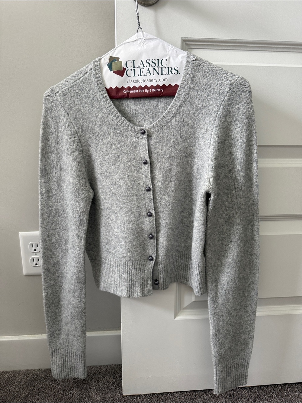 Abercrombie Heather Gray Button-Front Women's Cardigan Sweater